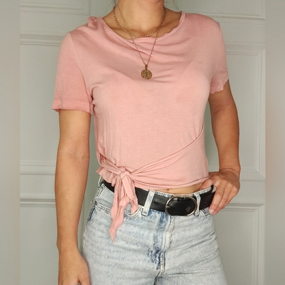 Cute Pink Tie-up T Shirt - Picture 3 of 4